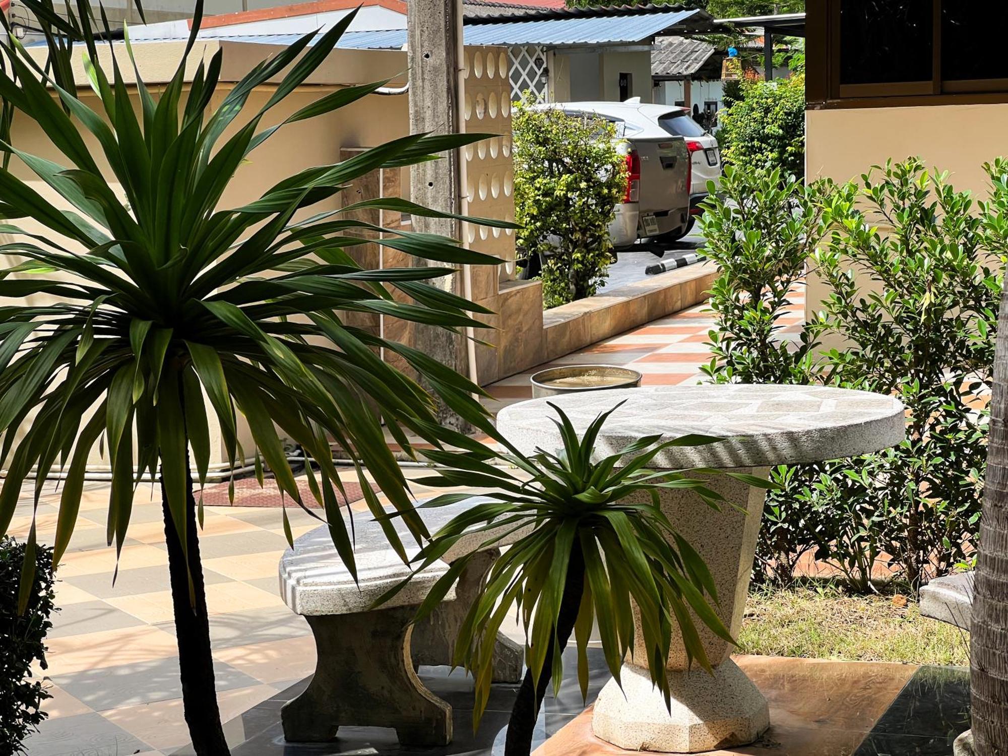 Tachang Resort Hat Yai Bagian luar foto