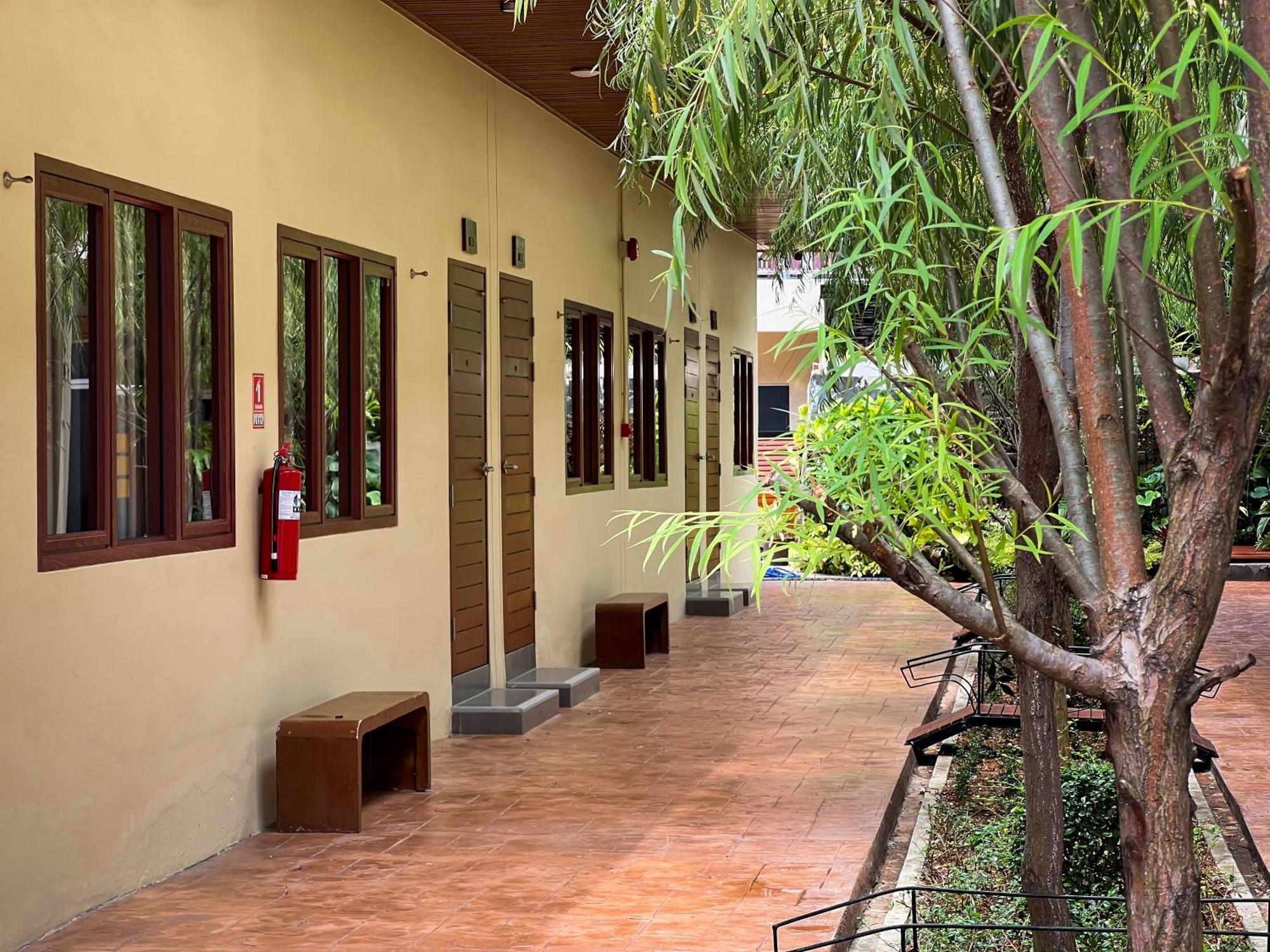 Tachang Resort Hat Yai Bagian luar foto