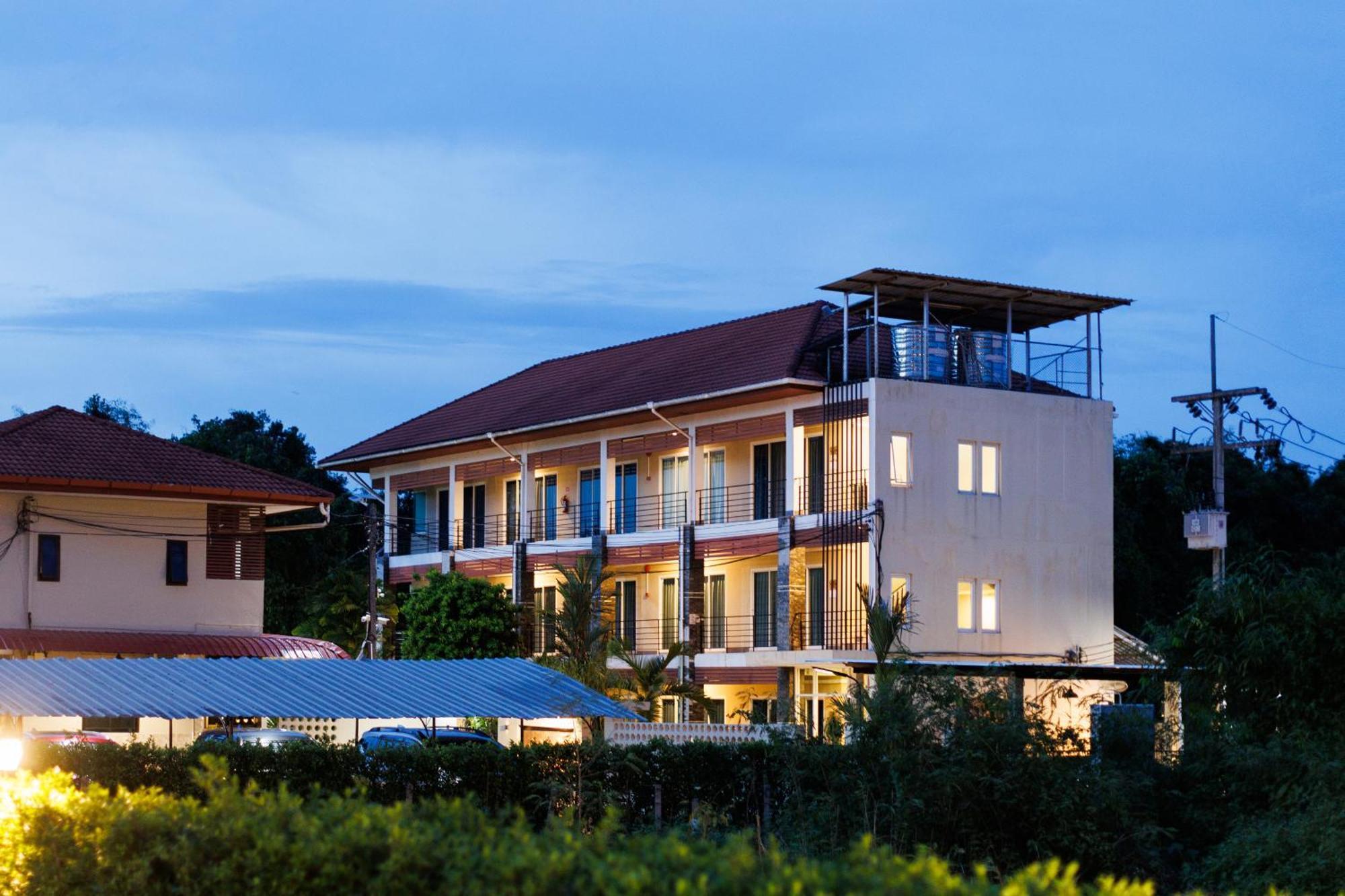 Tachang Resort Hat Yai Bagian luar foto